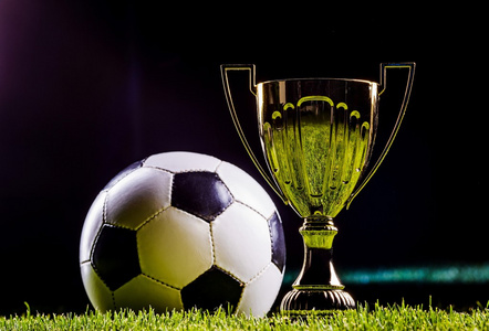 亦是他们在 亦是他们在