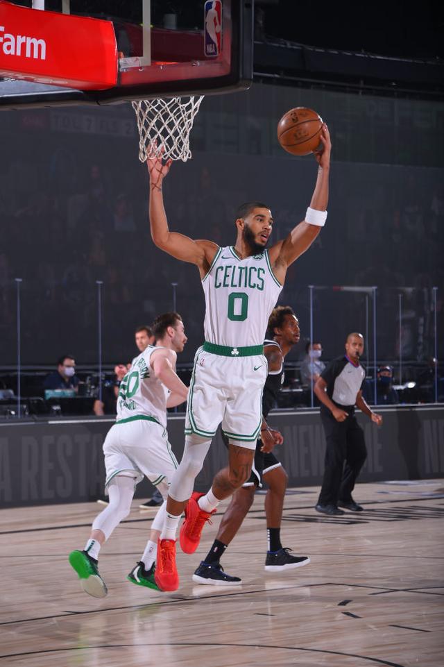 约基奇面临 约基奇面临